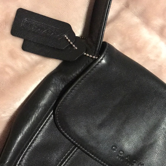 Coach Bag - Picture 3 of 5